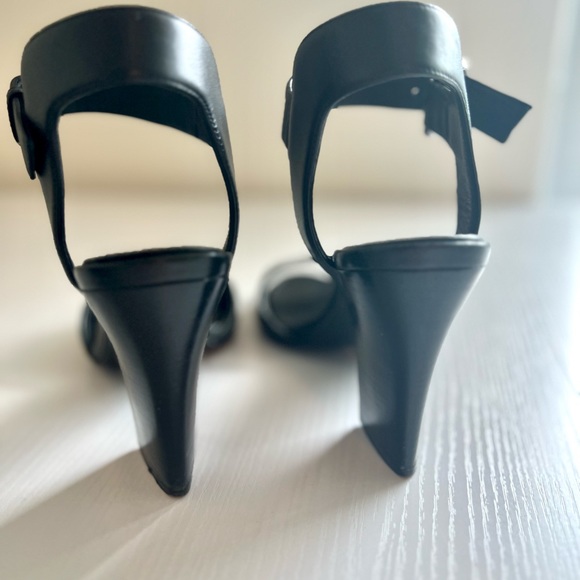 Giuseppe Zanotti strap block-heel sandals - size 6.5 - Picture 6 of 10